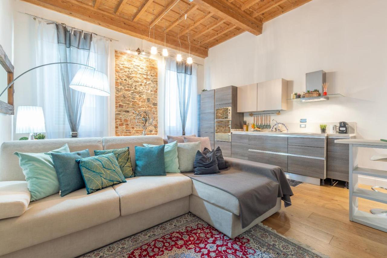 E Quindi Uscimmo A Riveder Le Stelle Apartment Firenze Bagian luar foto